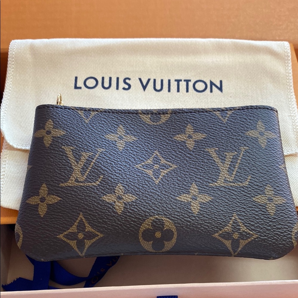 Louis Vuitton Monogram key Pouch S
